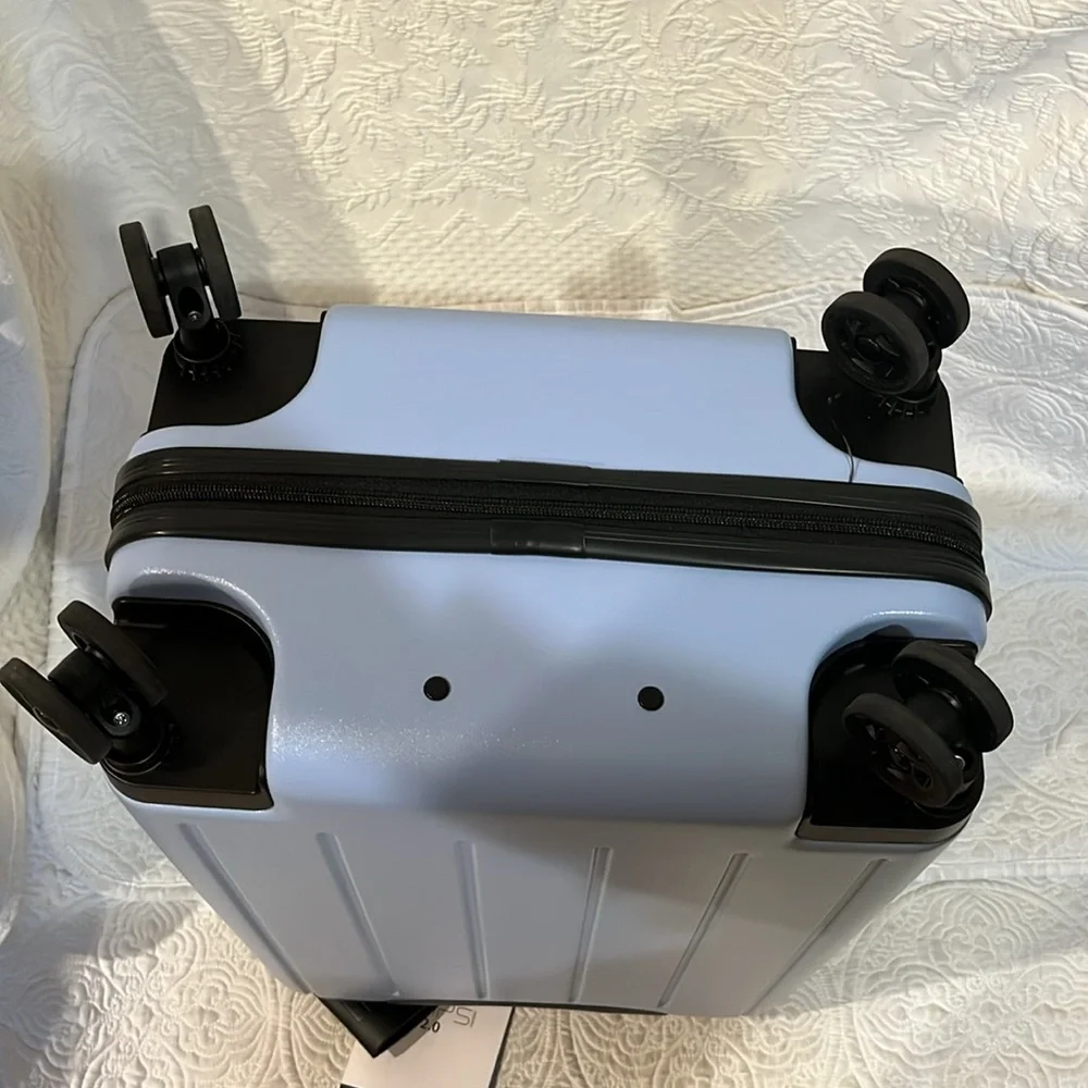 TRIPS Luggage‎ 2.0, NO BATTERY, NWT